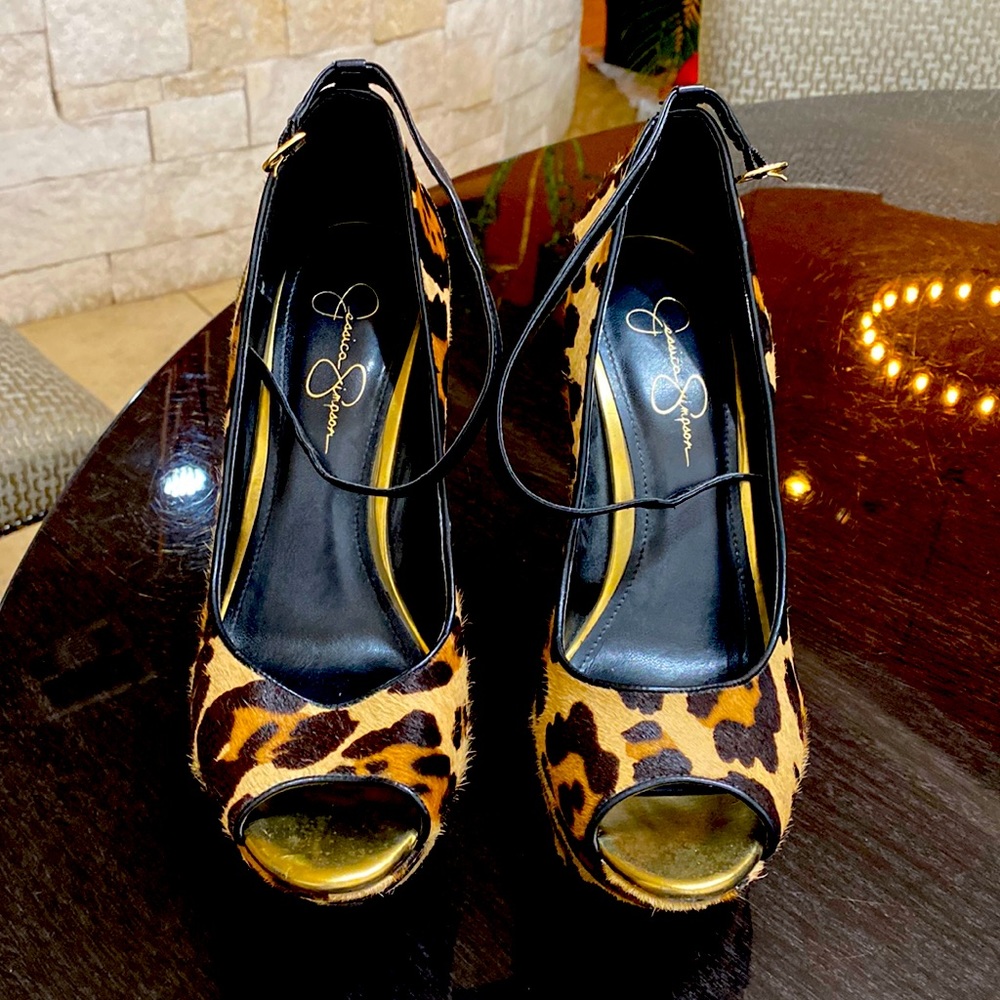 Jessica Simpson size 10